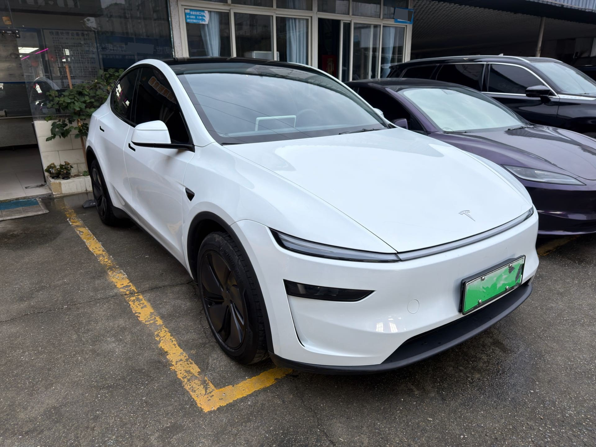 Tesla Model Y 2025 #5 Tesla Model Y 2025 imagen de coche #5