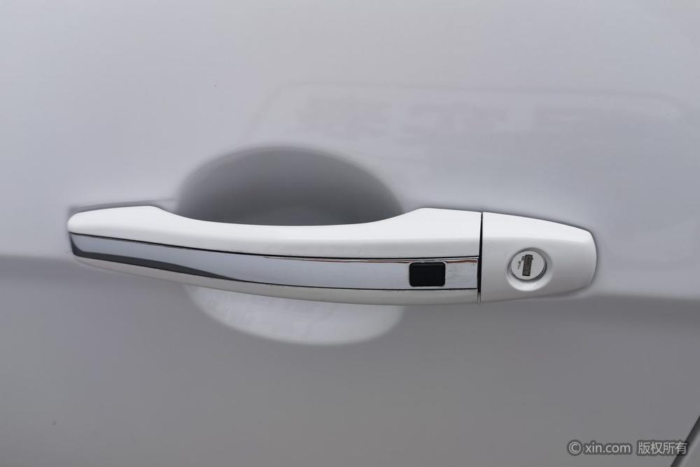 GEELY Emgrand 2015 car image #13