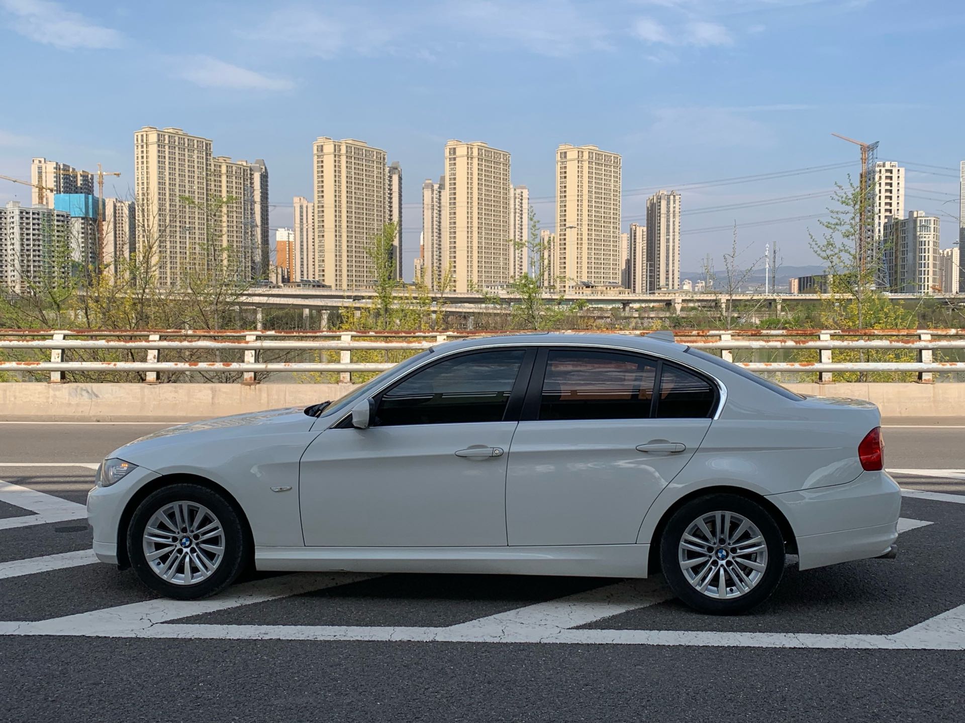 BMW 3 Series 2012 immagine di auto #9
