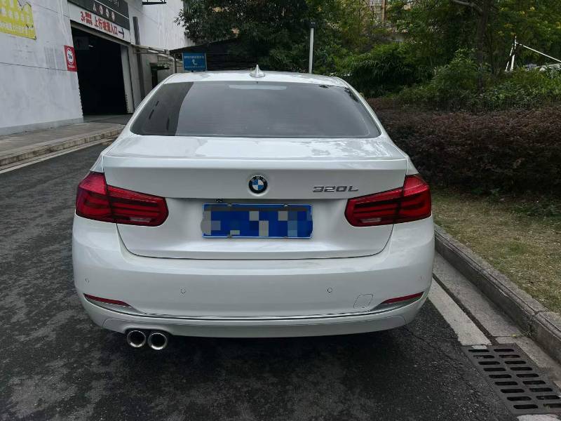BMW 3 Series 2019 car image #4