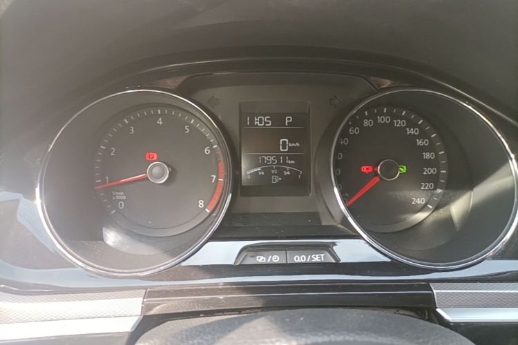 Volkswagen Bora 2016 immagine di auto #16
