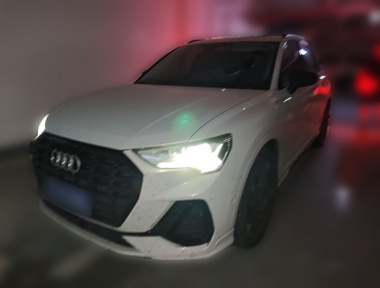 Audi Q3 2022 car image 