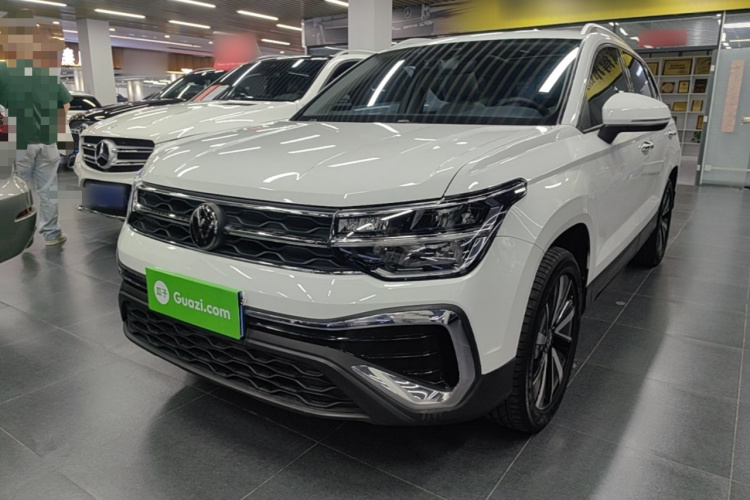 Volkswagen Tharu 2024 immagine di auto #2
