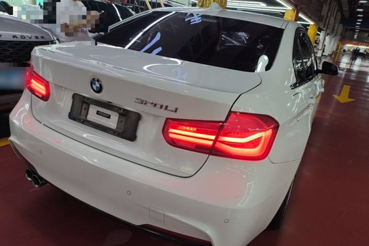BMW 3 Series 2019 #7 BMW 3 Series 2019 car image #7