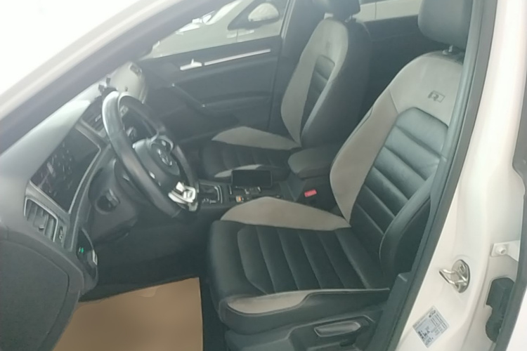 Volkswagen Golf 2019 #15 Volkswagen Golf 2019 car image #15