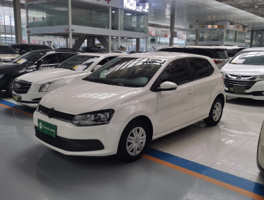 Volkswagen Polo 2019 car image 