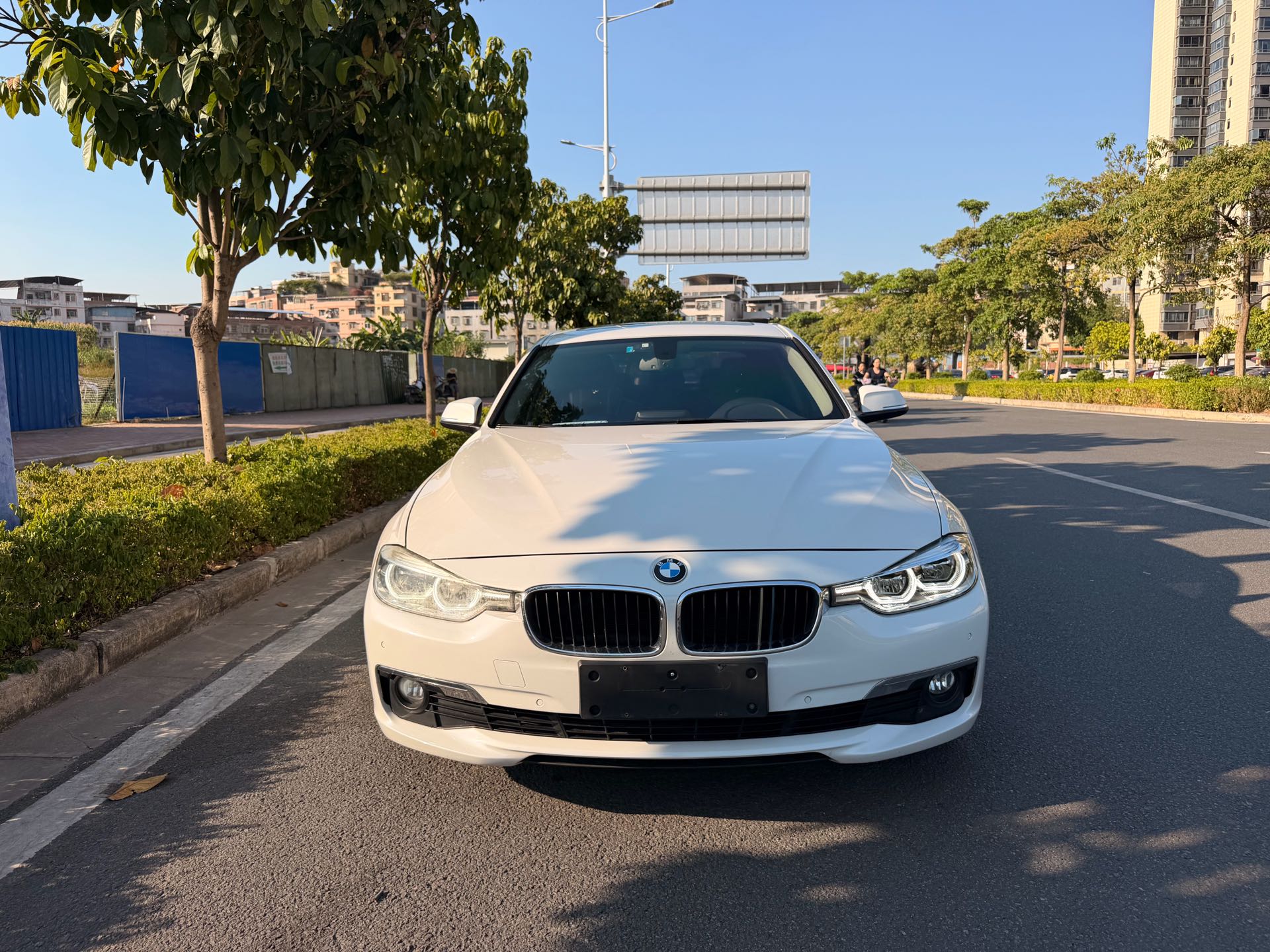 BMW 3 Series 2017 imagen de coche #2