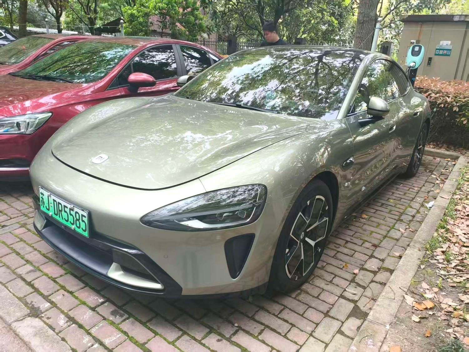 MI SU7 2025 MI SU7 2025 car image