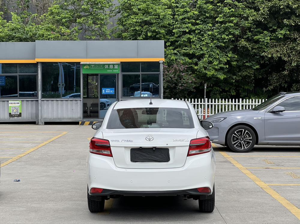 Toyota Yaris L Zhixiang 2017 image de voiture #4