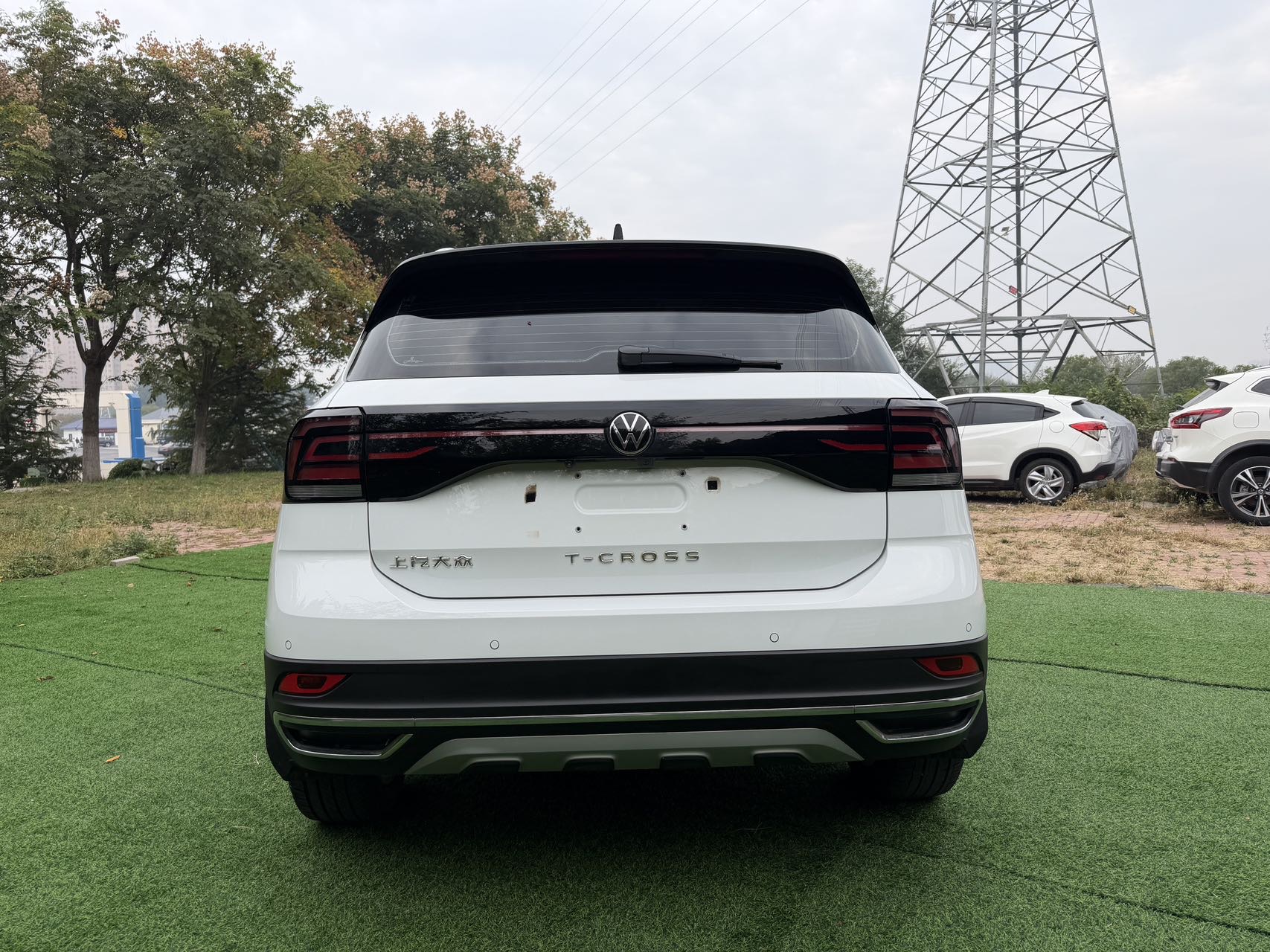 Volkswagen T-Cross 2023 #5 Volkswagen T-Cross 2023 صورة سيارة #5