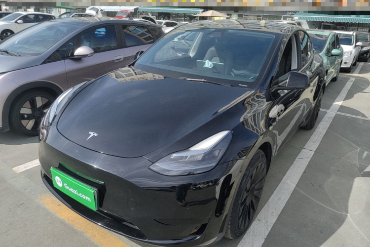 Tesla Model Y 2022 #2 Tesla Model Y 2022 car image #2