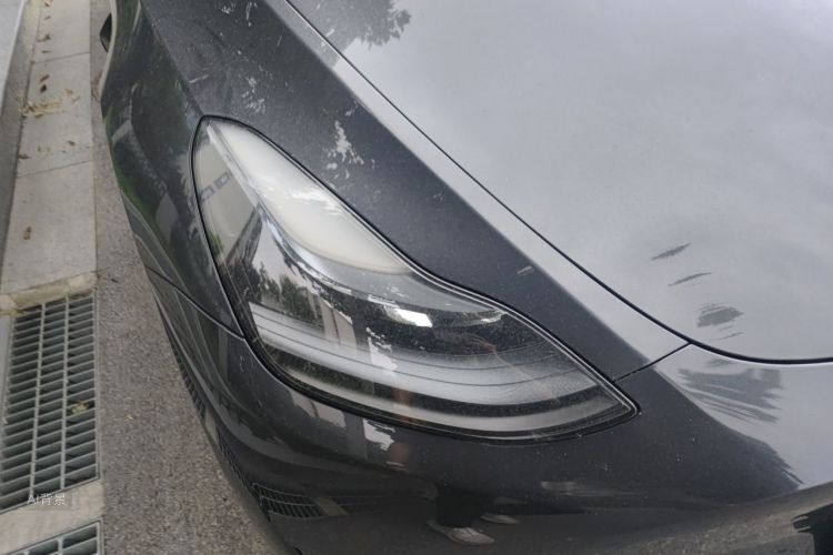 Tesla Model Y 2024 car image #8