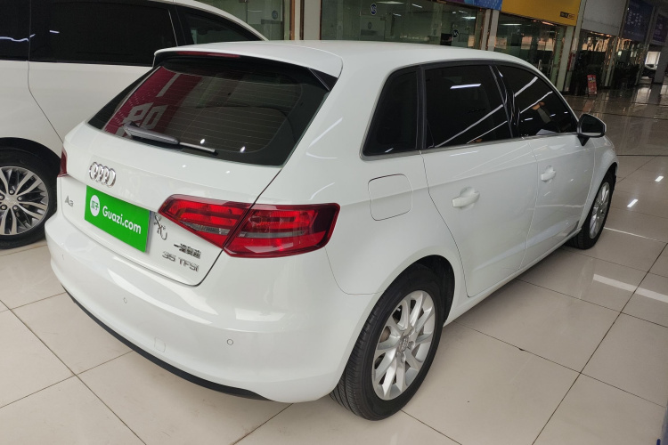 Audi A3 2017 car image #5