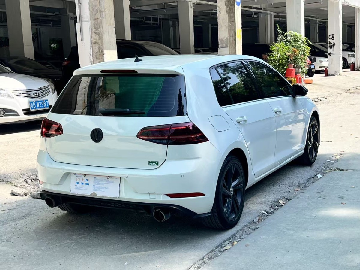 Volkswagen Golf 2019 immagine di auto #6