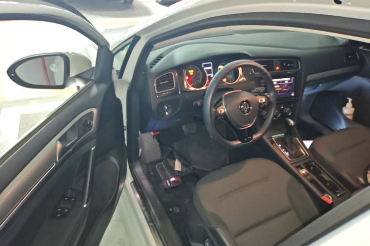 Volkswagen Golf 2019 #16 Volkswagen Golf 2019 car image #16