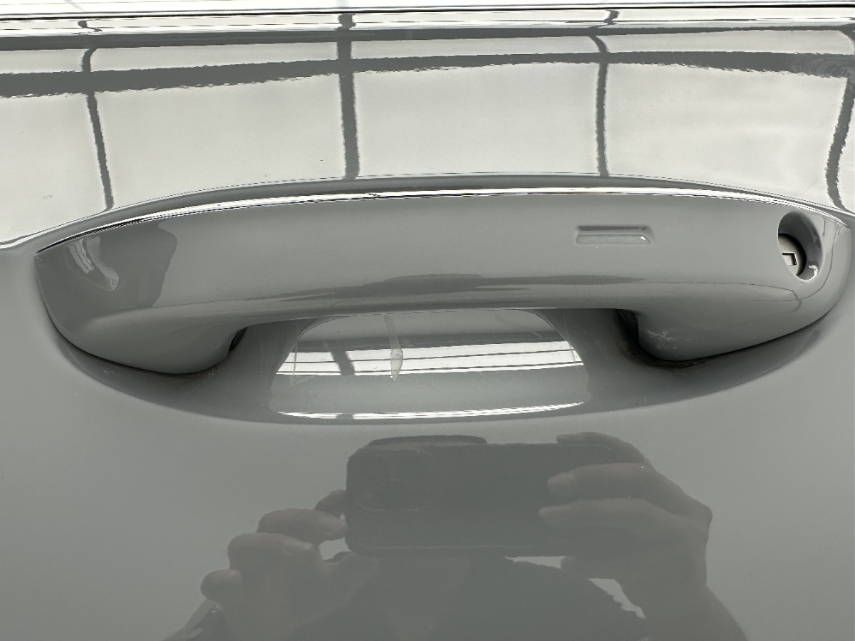 Volkswagen Golf 2023 car image #11