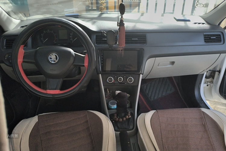 Skoda Rapid 2015 #11 Skoda Rapid 2015 image de voiture #11
