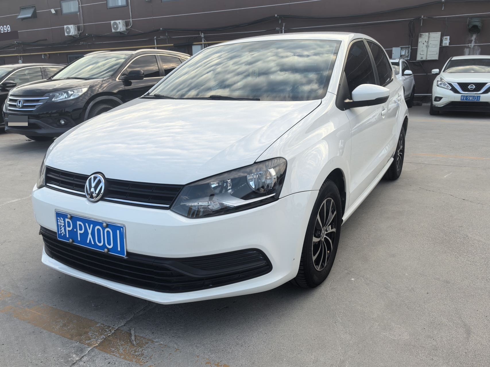 Volkswagen Polo 2019 car image 