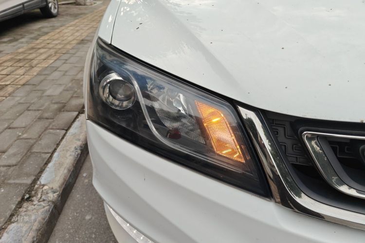 GEELY Emgrand 2017 car image #8