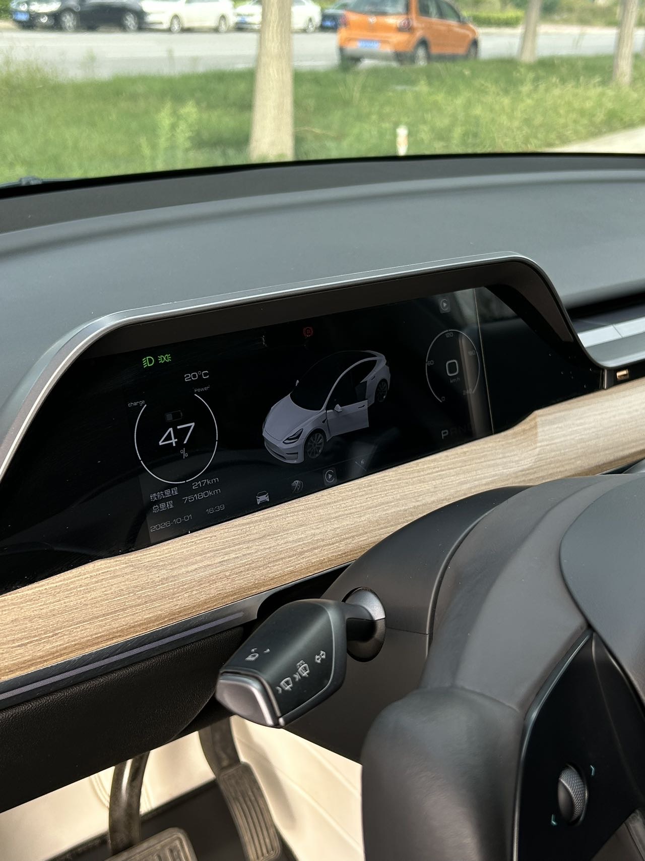 Tesla Model Y 2023 immagine di auto #8