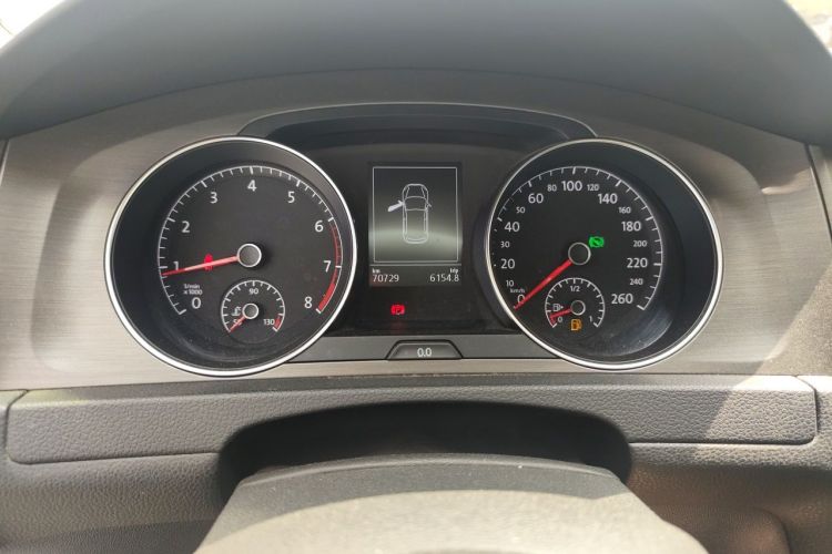 Volkswagen Golf 2015 car image #12