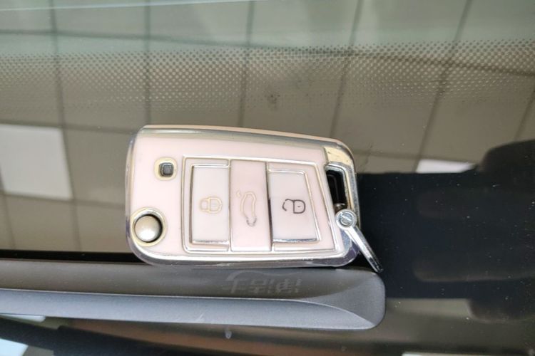 Volkswagen Lavida 2024 car image #9
