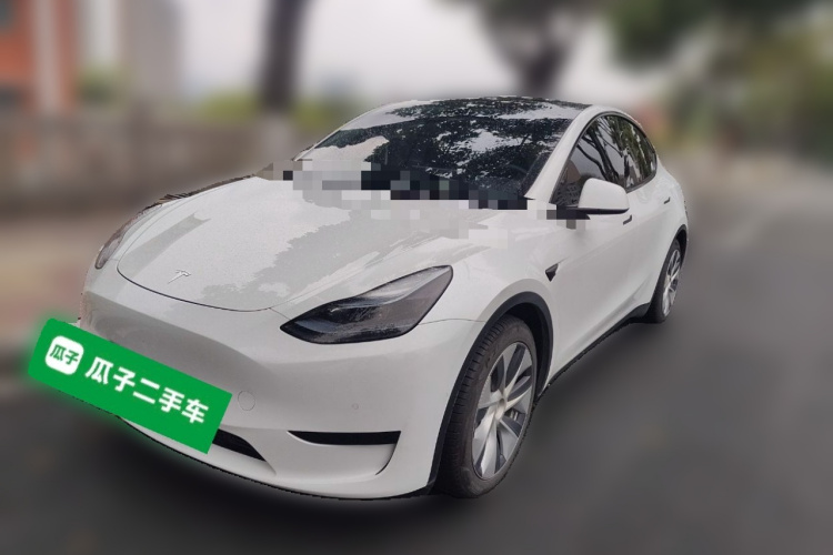 Tesla Model Y 2023 #2 Tesla Model Y 2023 car image #2