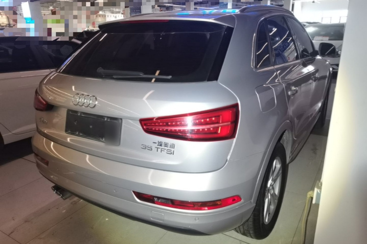 Audi Q3 2018 #7 Audi Q3 2018 car image #7