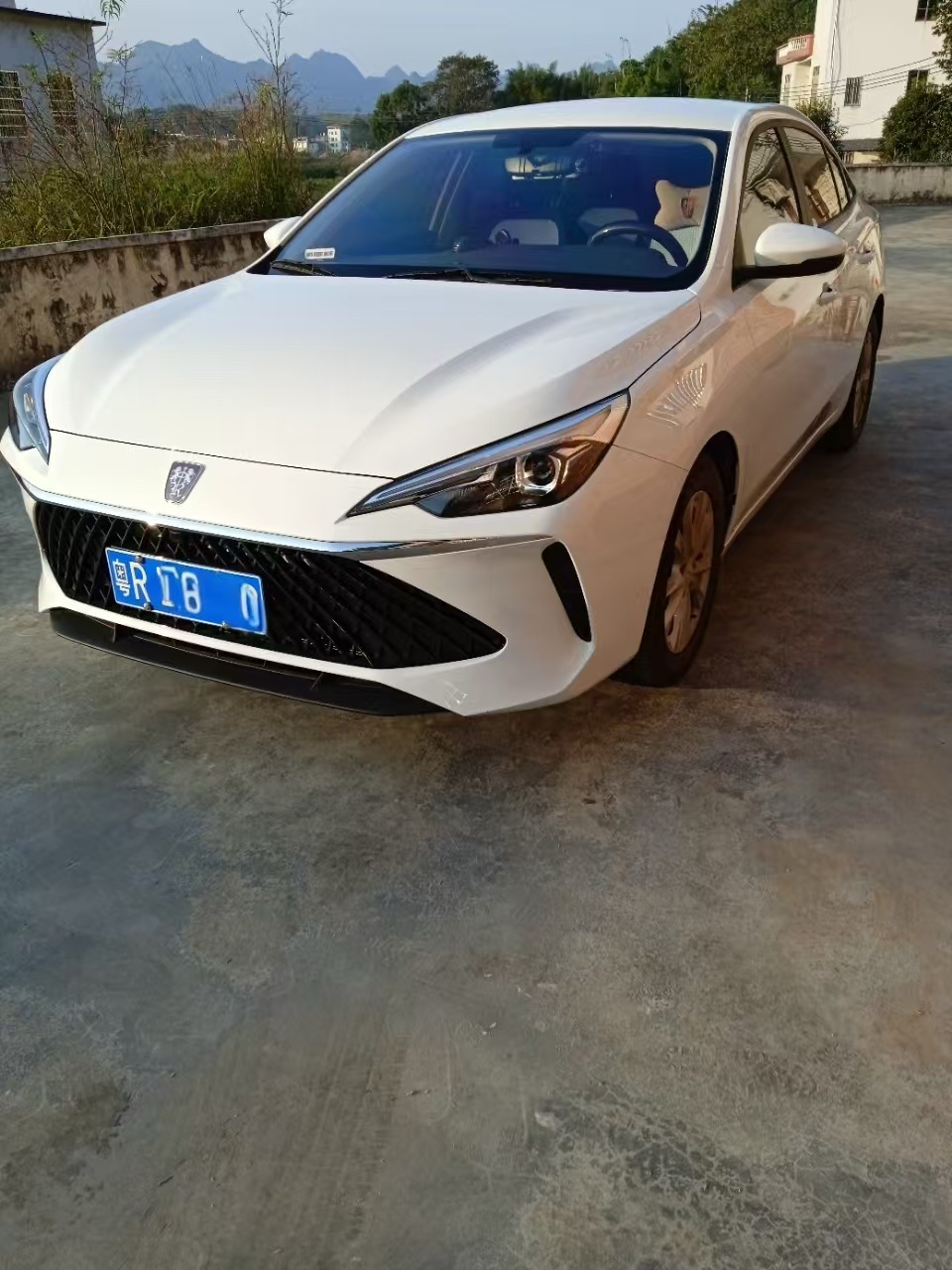 Roewe i5 2023 car image 