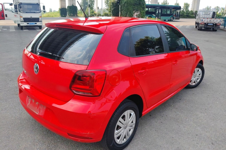 Volkswagen Polo 2018 car image #5