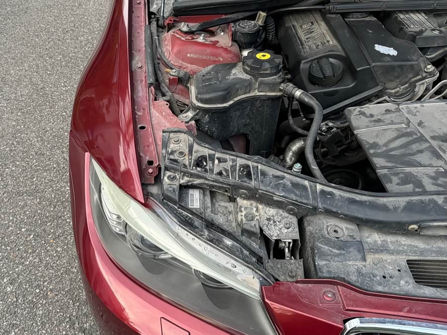 BMW 3 Series (Imported) 2012 imagen de coche #26