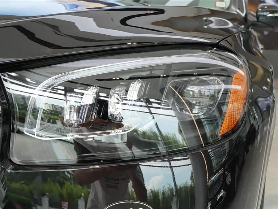 Mercedes-Benz Maybach GLS car image #26