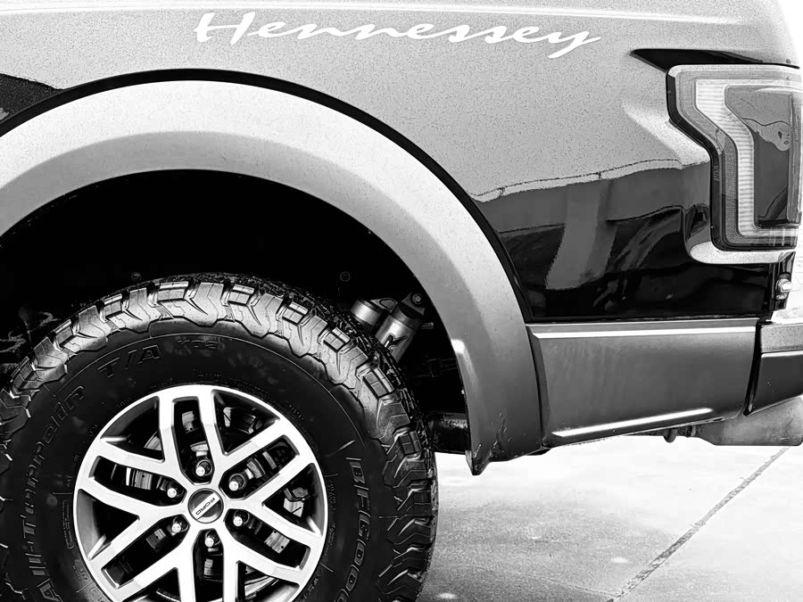 Ford F-150 Raptor 2017 car image #26