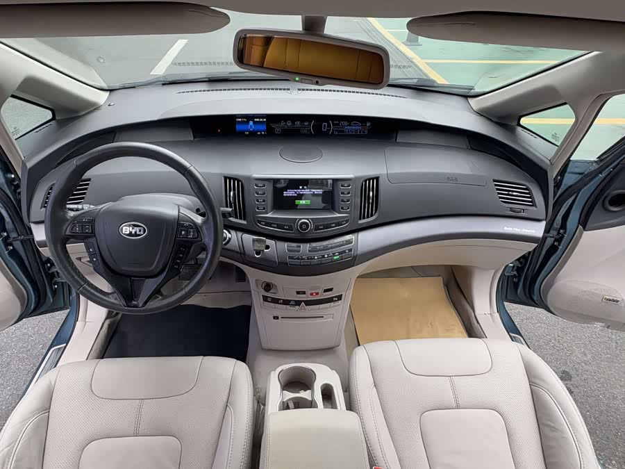 BYD e6 2012 #26 BYD e6 2012 car image #26