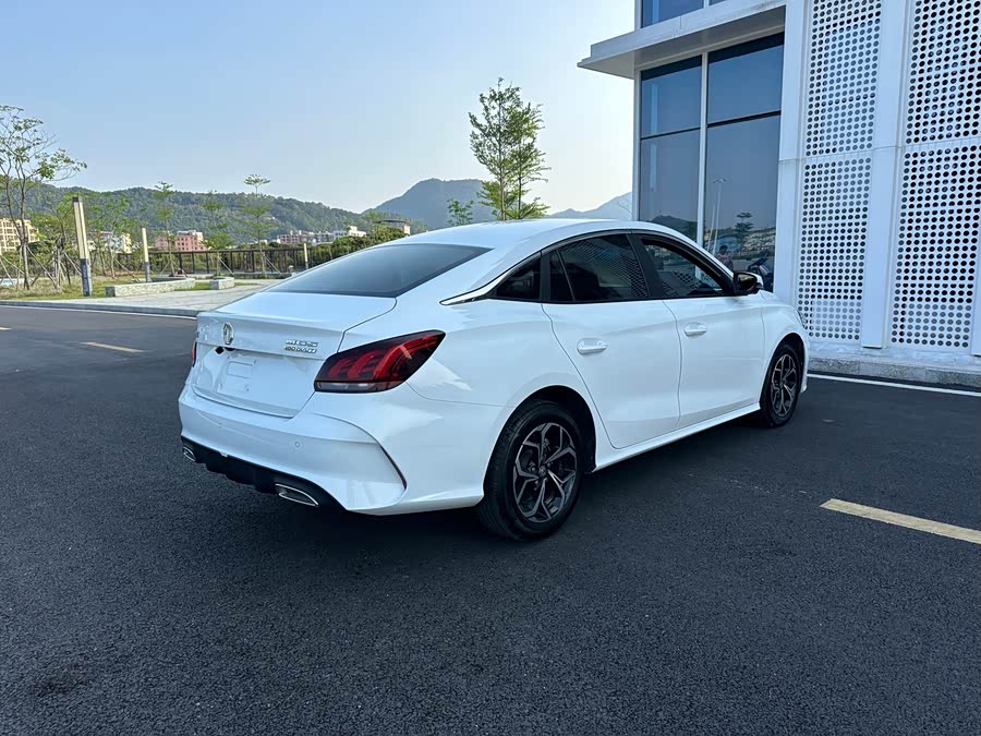 GEELY Coolray 2025 car image #26