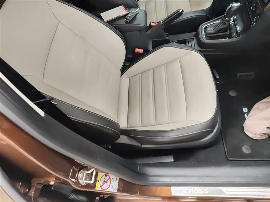 Volkswagen Cross Lavida 2017 immagine di auto #26