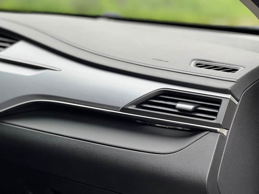 GEELY Binray 2020 car image #26