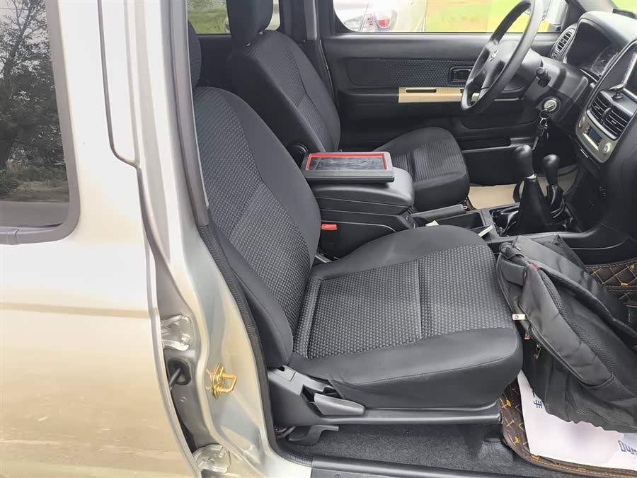 日产 日产帕拉丁 2016 汽车图片 #26