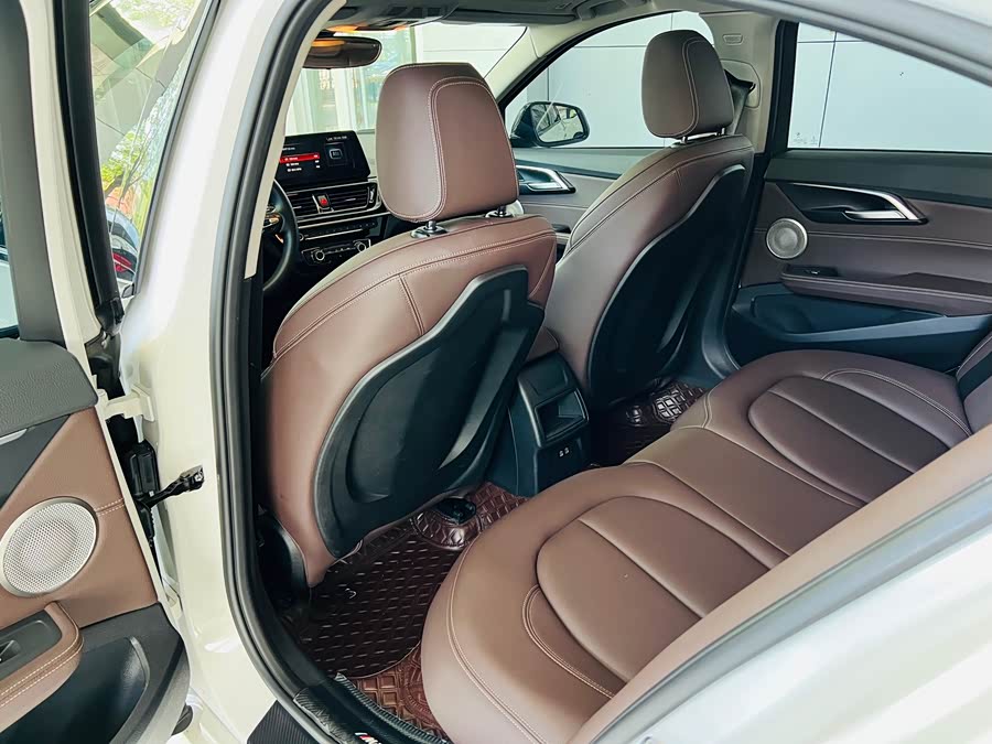 BMW 1 Series 2023 #26 BMW 1 Series 2023 car image #26