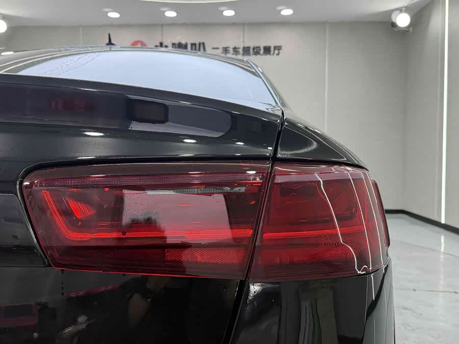 Audi S6 2013 car image #26