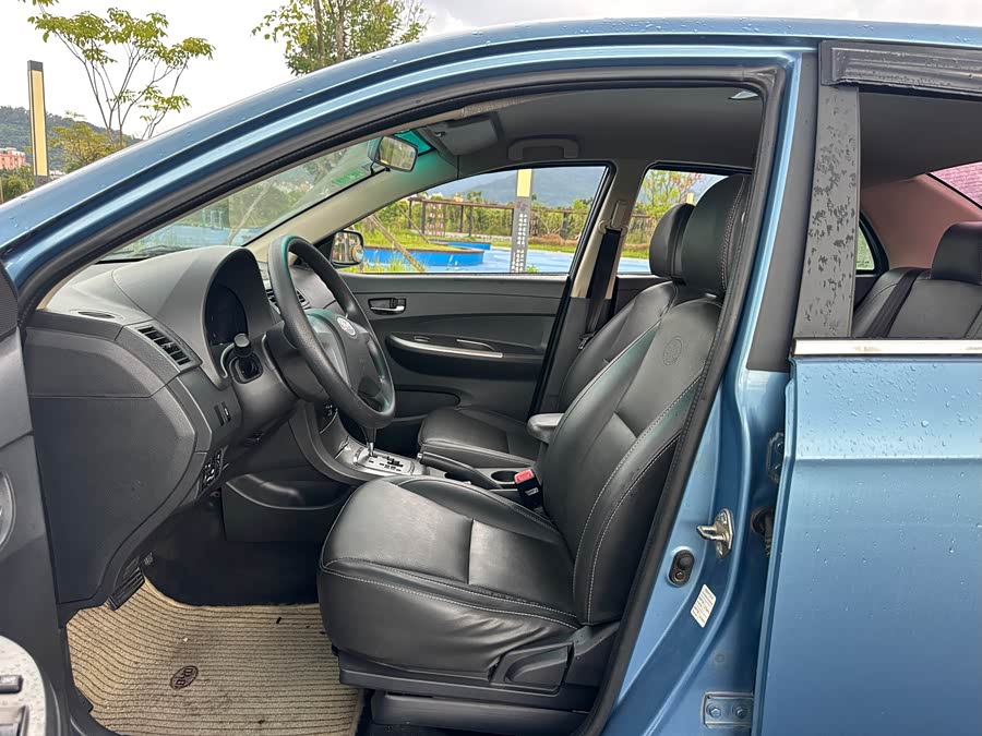 BYD L3 2015 car image #26