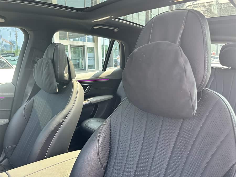 Mercedes-Benz EQS SUV 2023 car image #26