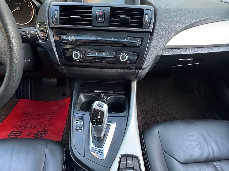 BMW 1 Series (Imported) 2015 car image #26