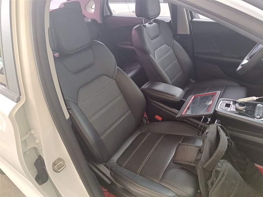 BYD e3 2022 изображение автомобиля #26