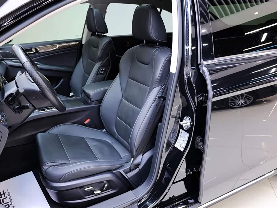 HongQi H7 2021 car image #26