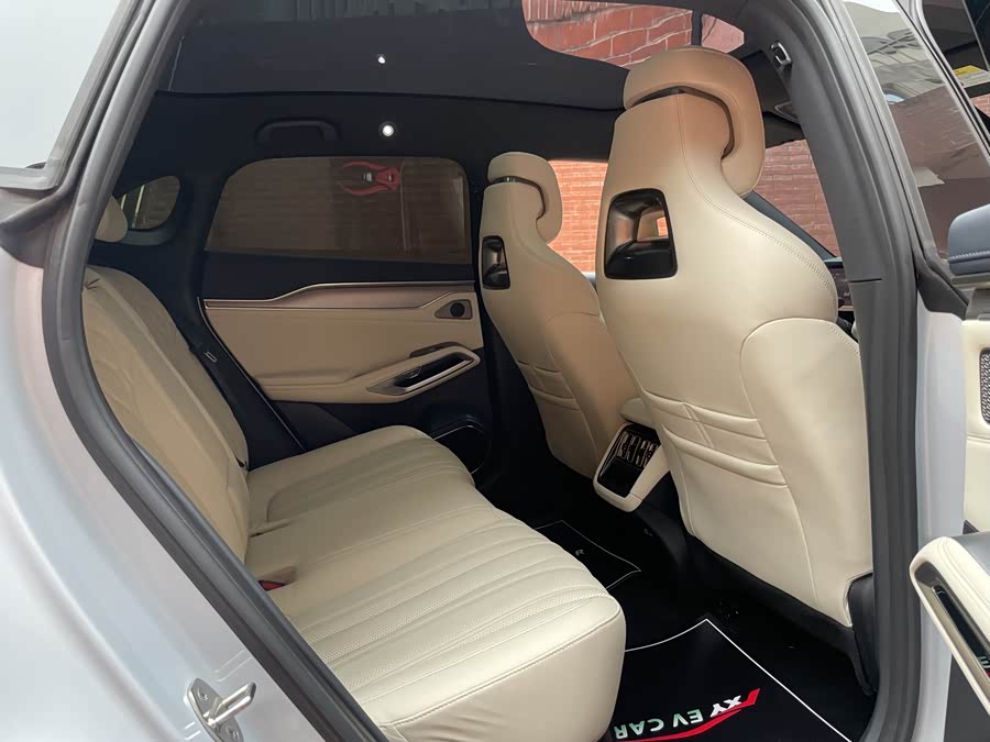 BYD SongL EV 2023 #26 BYD SongL EV 2023 car image #26