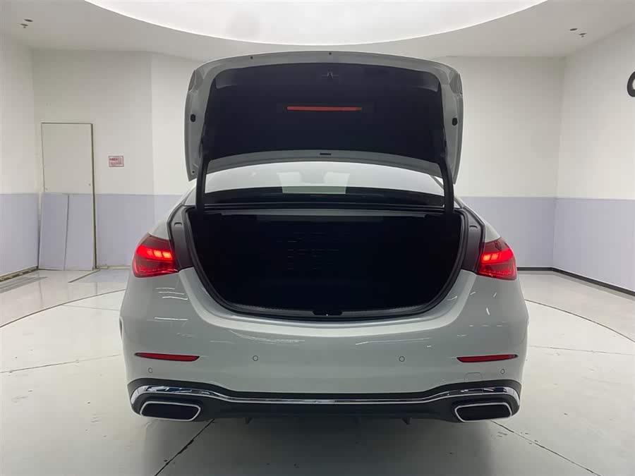Mercedes-Benz C Class 2023 car image #26
