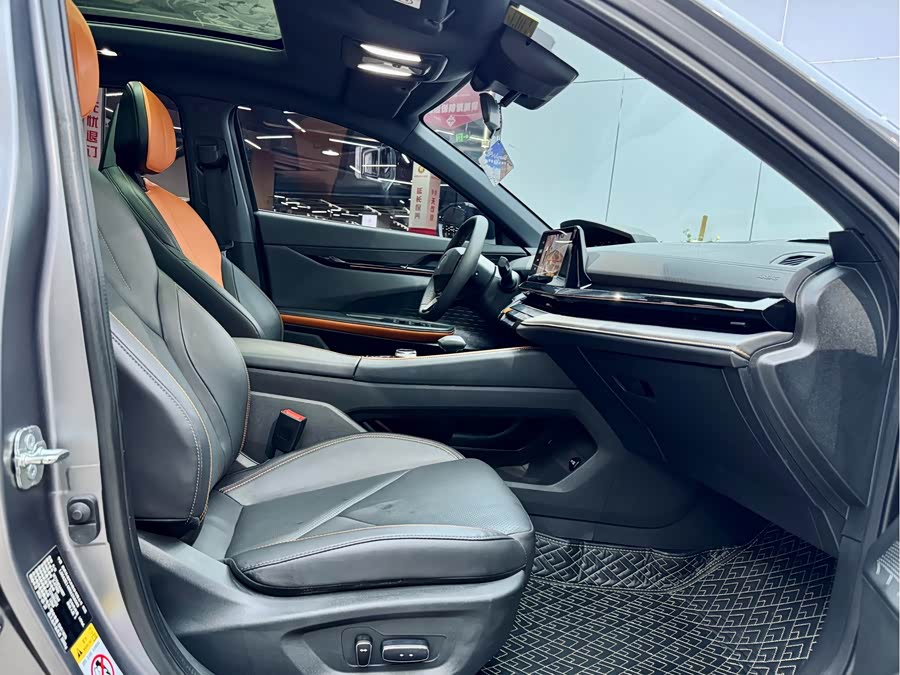 Changan UNI-V iDD 2022 car image #26