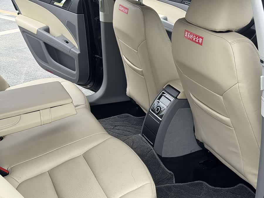 Skoda Superb 2013 car image #26