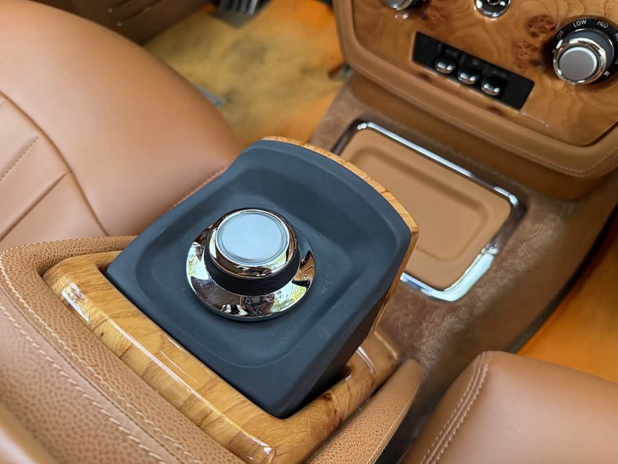 Rolls-Royce Phantom 2008 car image #26